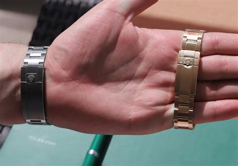 how to adjust rolex oyster bracelet clasp